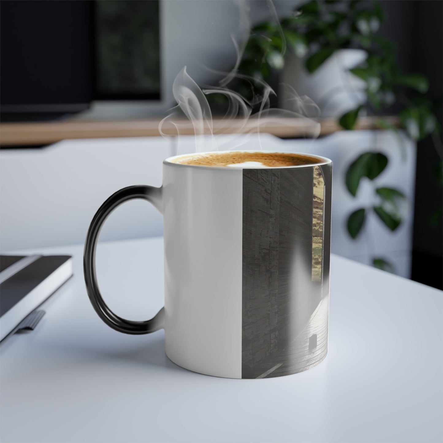 Moving color changing Mug